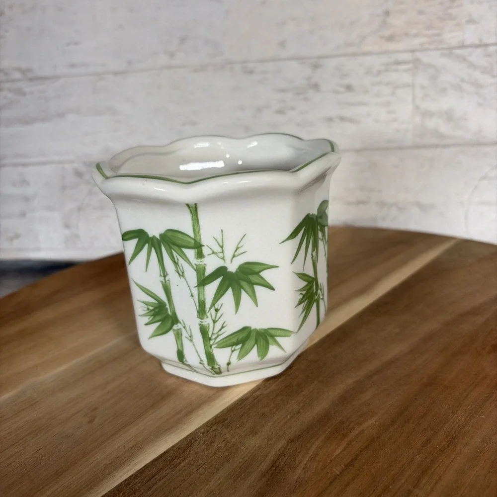 Vintage Chinoiserie Porcelain Planter Green Bamboo Scalloped Cachepot #28